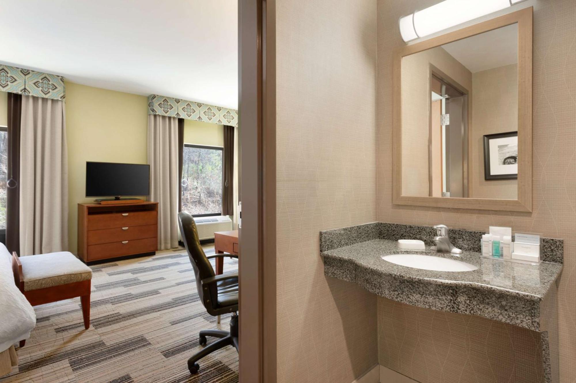 Hampton Inn & Suites Birmingham Airport Area Irondale Kültér fotó