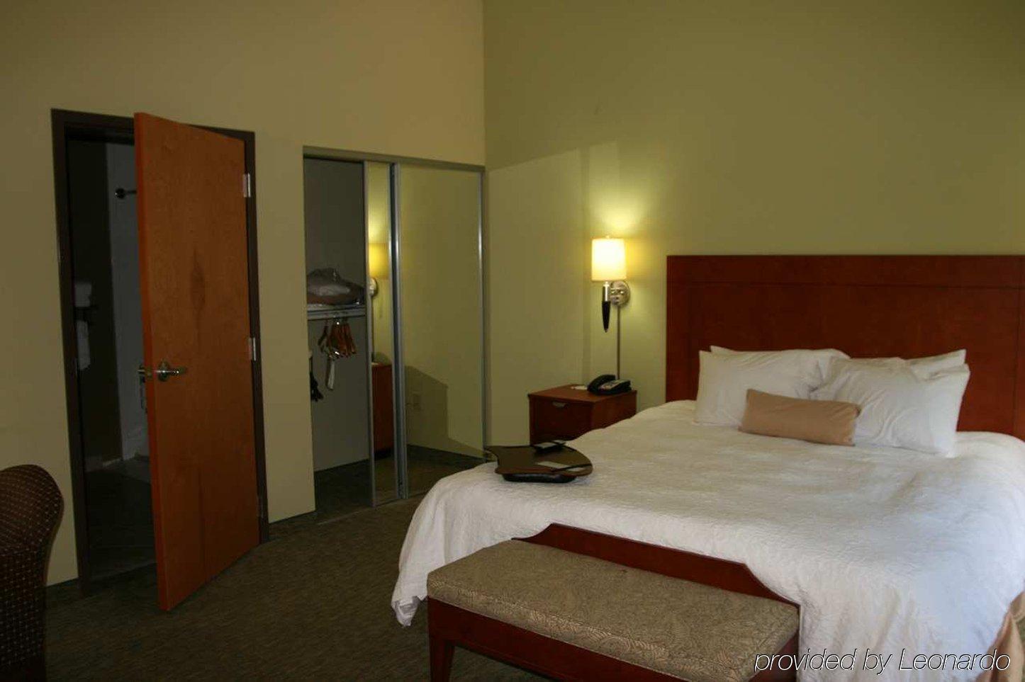Hampton Inn & Suites Birmingham Airport Area Irondale Szoba fotó