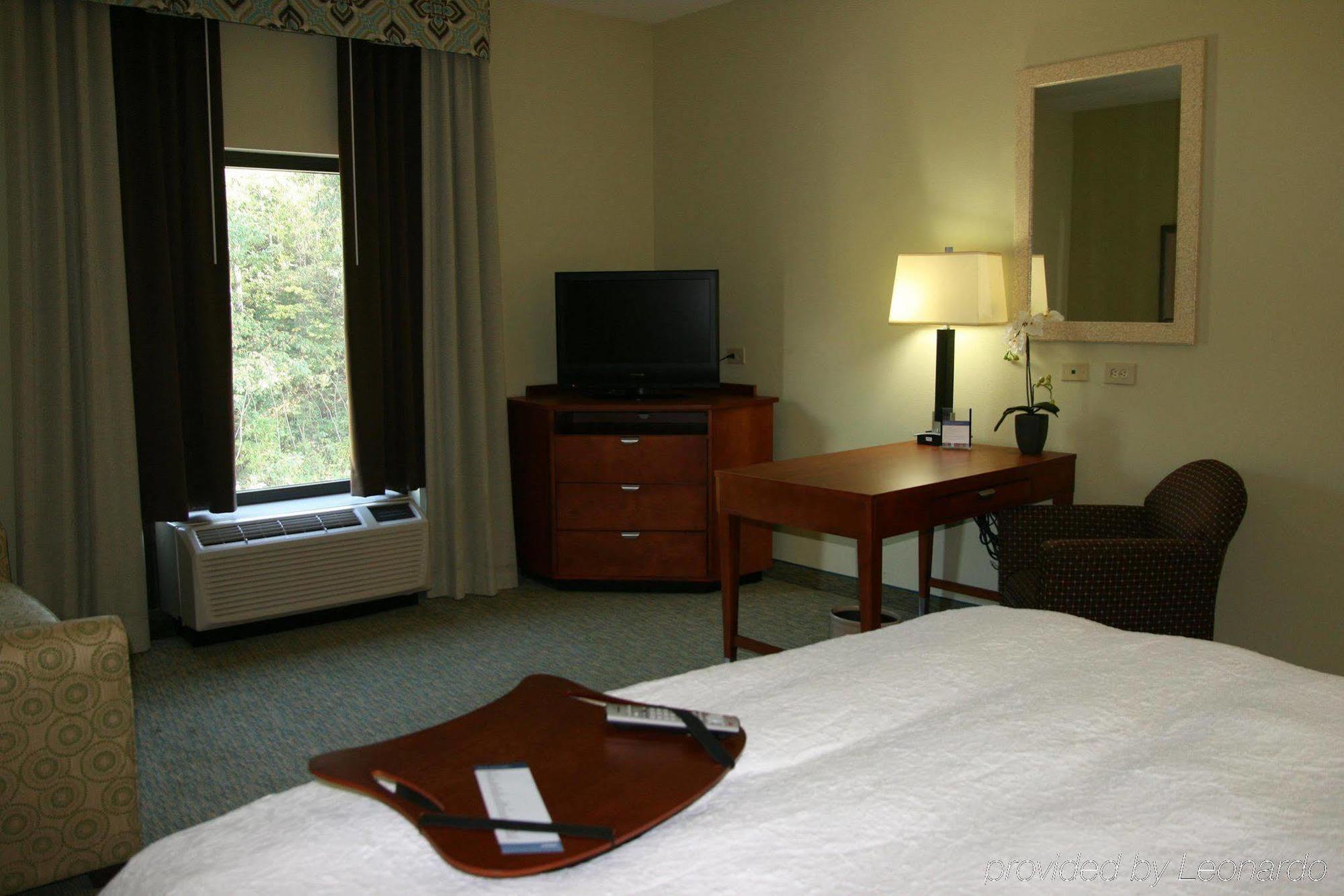 Hampton Inn & Suites Birmingham Airport Area Irondale Szoba fotó