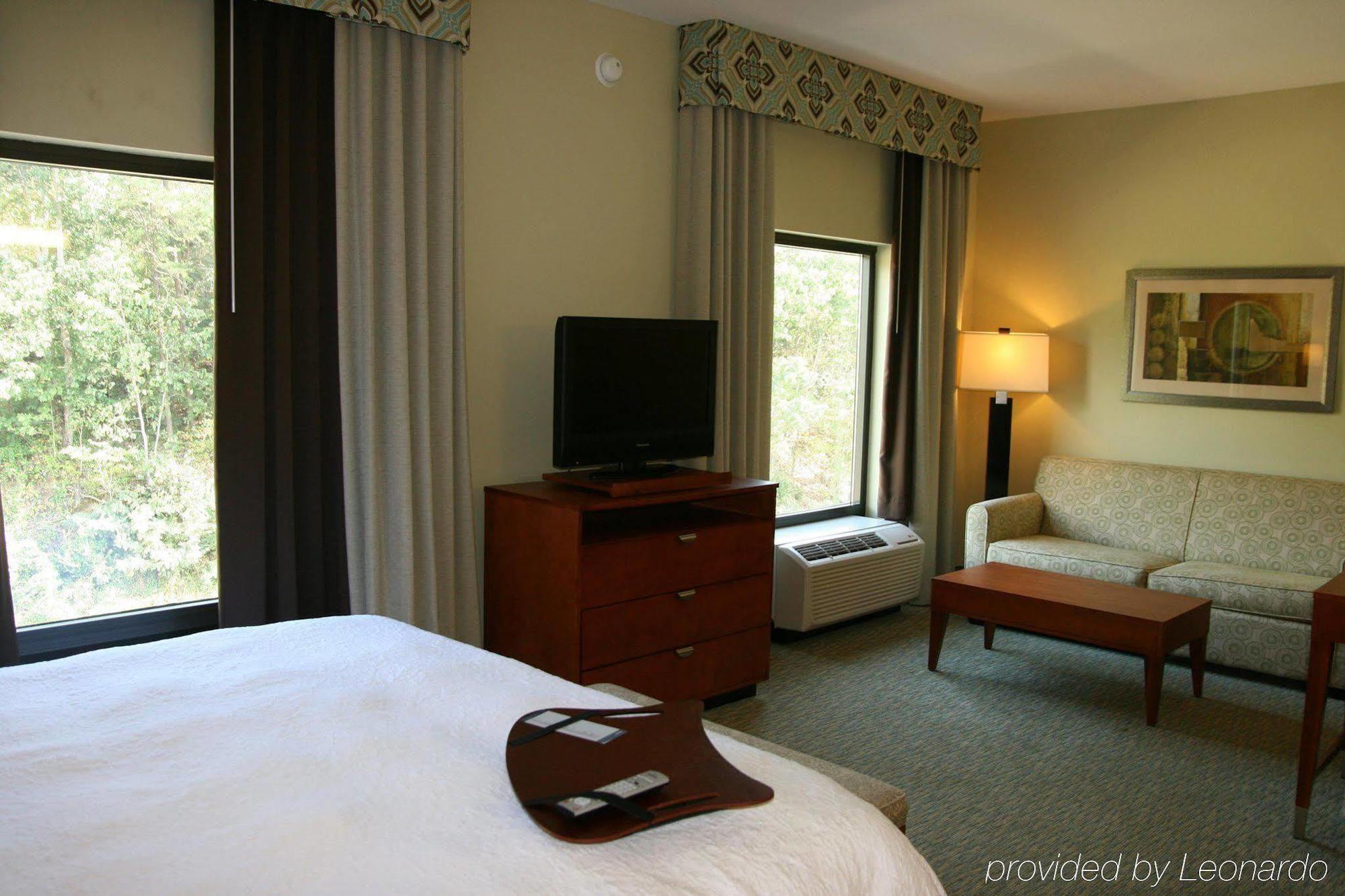Hampton Inn & Suites Birmingham Airport Area Irondale Szoba fotó